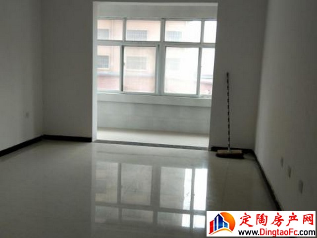 华景雅苑 2室2厅 104平米 简单装修 1166元/月