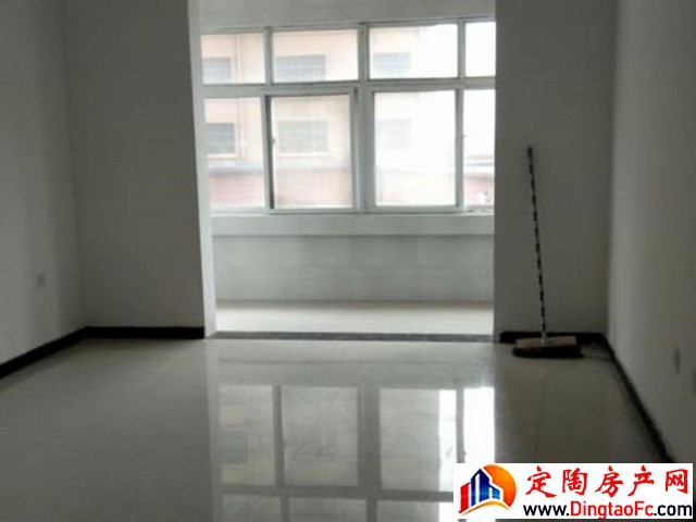华景雅苑 2室2厅 104平米 简单装修 1167元/月