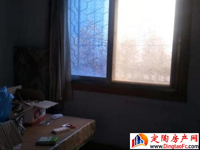 怡和华庭 3室2厅 100平米 简单装修 1083元/月
