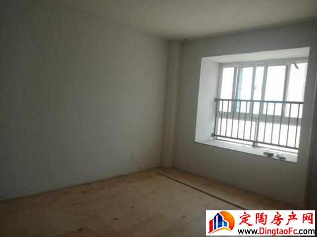翡翠湾 2室2厅 100平米 简单装修 1100元/月