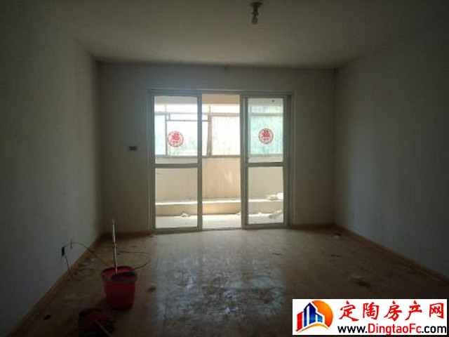 翡翠湾 2室1厅 100平米 简单装修 1084元/月