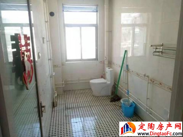 塔刘新村 3室2厅 135平米 精装修 1000元/月