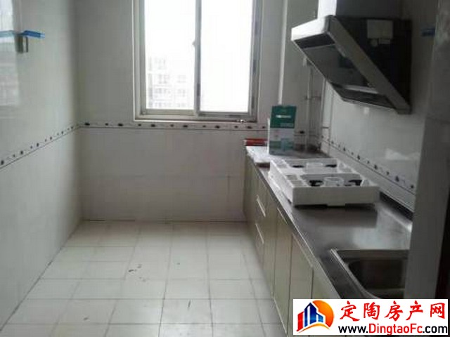 滨河春天 2室2厅 110平米 简单装修 1100元/月