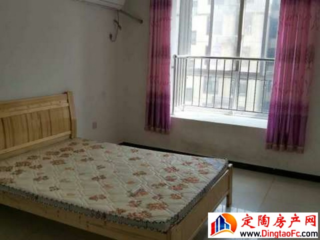 学府名都 2室2厅 88平米 简单装修 1166元/月