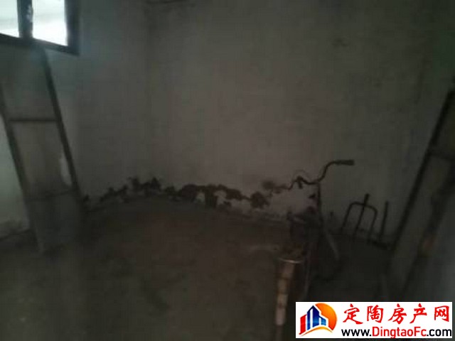 塔刘新村 4室2厅 180平米 简单装修 1100元/月