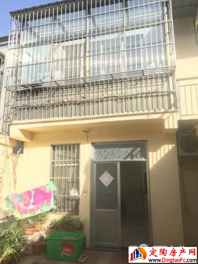 西苑小区 4室2厅 140平米 精装修 1083元/月