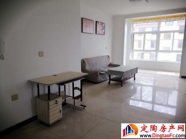 学府名都 2室2厅 89平米 简单装修 1083元/月