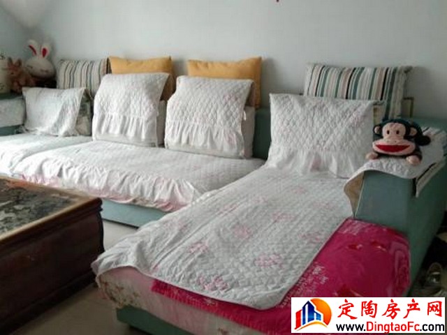 滨河春天 3室2厅 127平米 简单装修 1000元/月