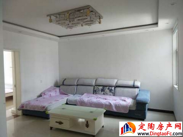 新河嘉园 3室1厅 91平米 简单装修 1166元/月