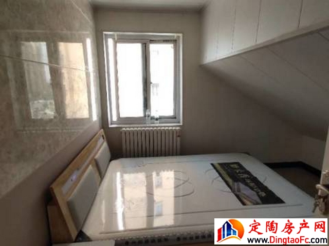 艺达凯旋城 2室1厅 80平米 简单装修 750元/月