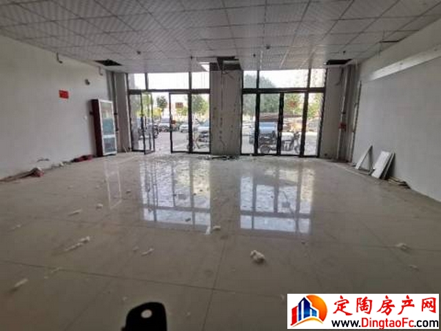 欧亚半岛 4室2厅 350平米 简单装修 17000元/月