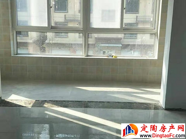 学府名都 2室2厅 88平米 简单装修 1083元/月