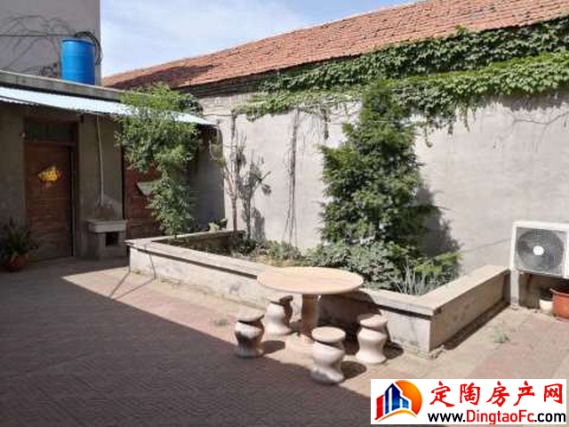 西苑小区 3室2厅 180平米 简单装修 1250元/月