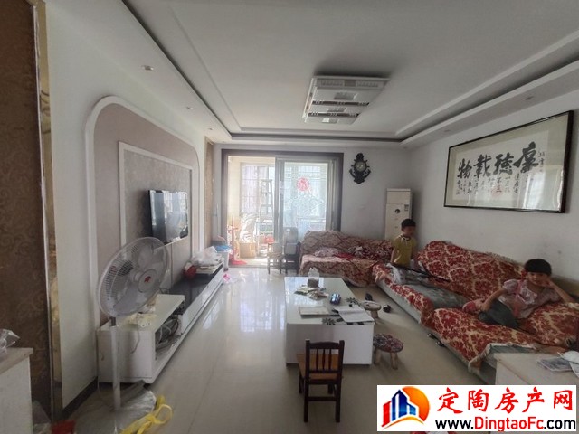 丽锦苑 3室2厅 126平米 精装修 78万元