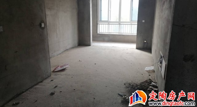 学府名都 3室2厅 125.84平米 毛坯 59万元