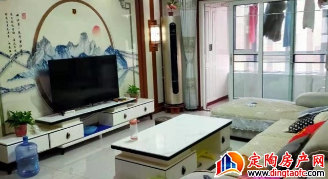 后董社区 3室2厅 132平米 精装修 1750元/月