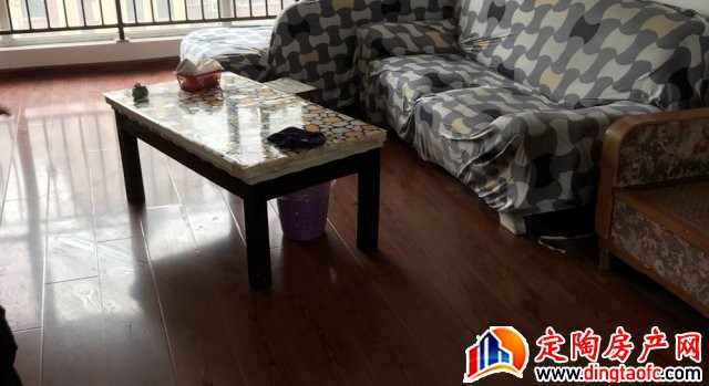 欧亚半岛 3室2厅 135平米 简单装修 1250元/月