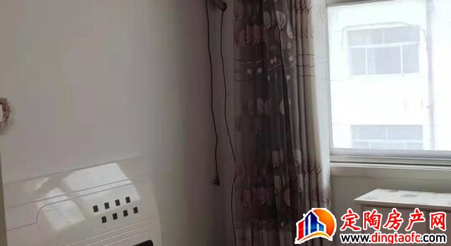 供电局家属楼 3室2厅 100平米 简单装修 917元/月