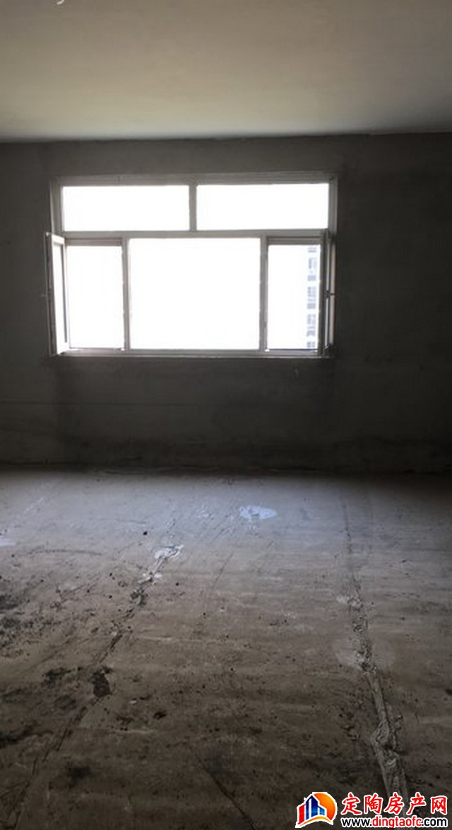 陶都新韵北区 3室2厅 134.64平米 毛坯 65万元