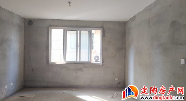 丽锦苑 3室2厅 109.75平米 毛坯 55万元