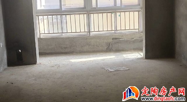 学府名都 3室2厅 115.11平米 毛坯 59万元