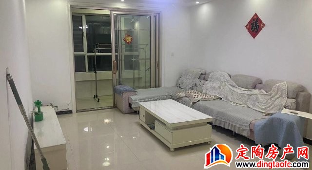 博文华府 3室2厅 120平米 简单装修 1250元/月